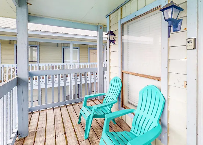 The Cove B201 Apartment *